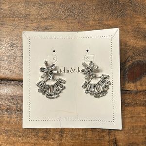 Stella & Dot Dangly Earrings